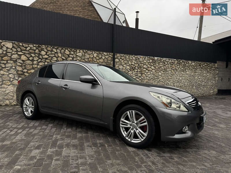 Седан Infiniti G37 2013 в Тернополе