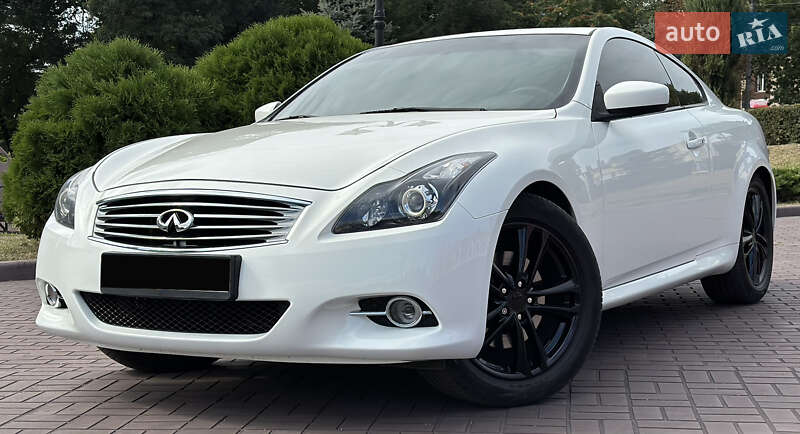 Infiniti G37 2012