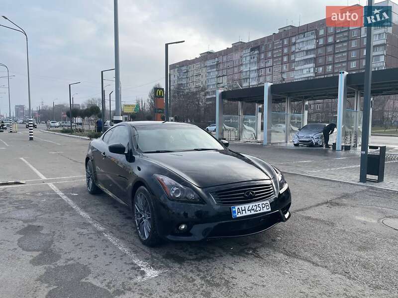 Купе Infiniti G37 2013 в Днепре
