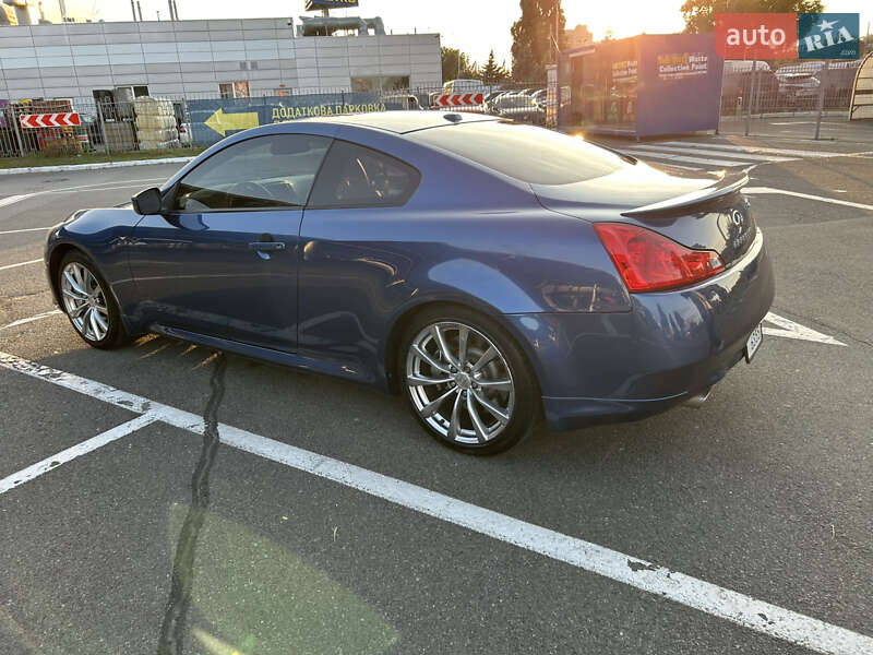 Купе Infiniti G37 2007 в Києві