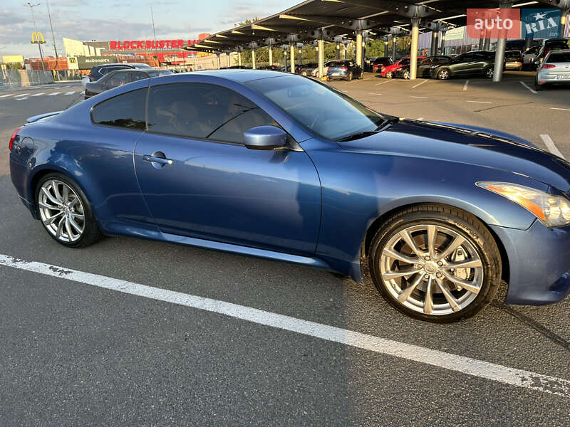 Купе Infiniti G37 2007 в Києві