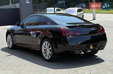 Седан Infiniti G37 2009 в 