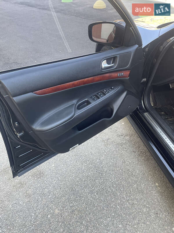 Седан Infiniti G37 2008 в Тростянце фото 12 Седан Infiniti G37 2008 в Тростянце