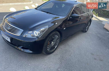 Седан Infiniti G37 2008 в Тростянце