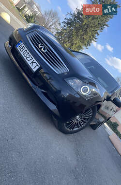 Седан Infiniti G37 2008 в Тростянце