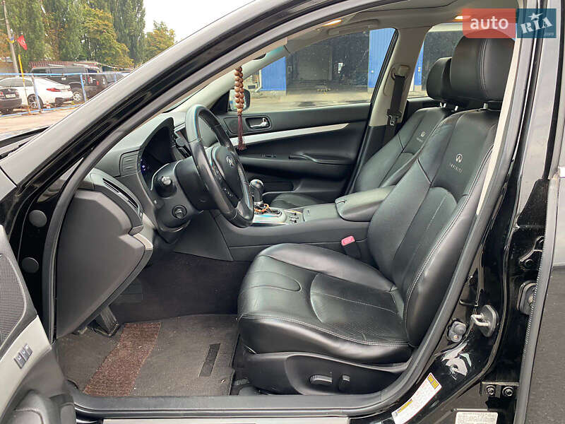Седан Infiniti G37 2013 в Києві