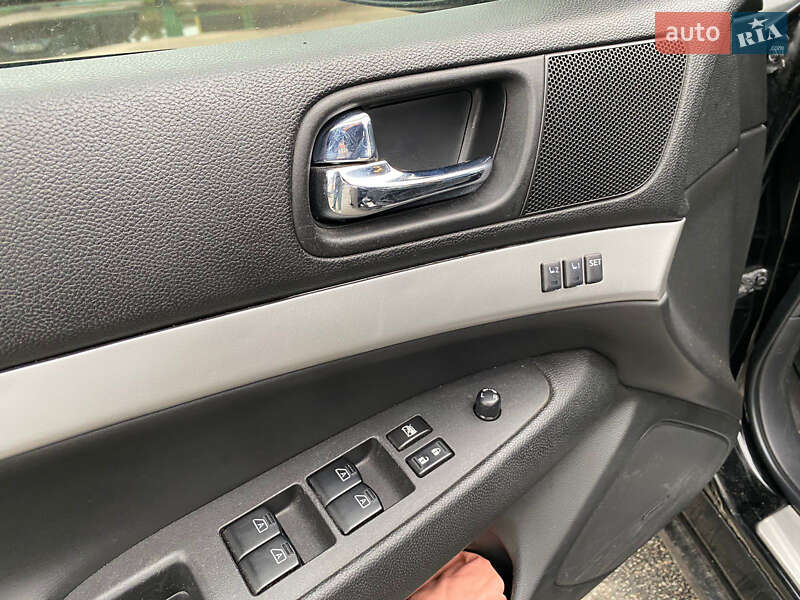 Седан Infiniti G37 2013 в Києві