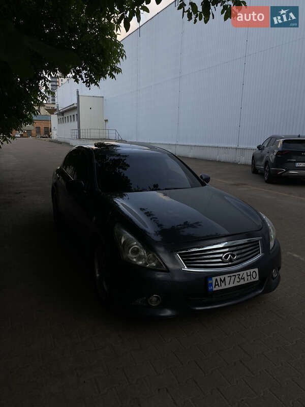 Седан Infiniti G37 2012 в Житомире