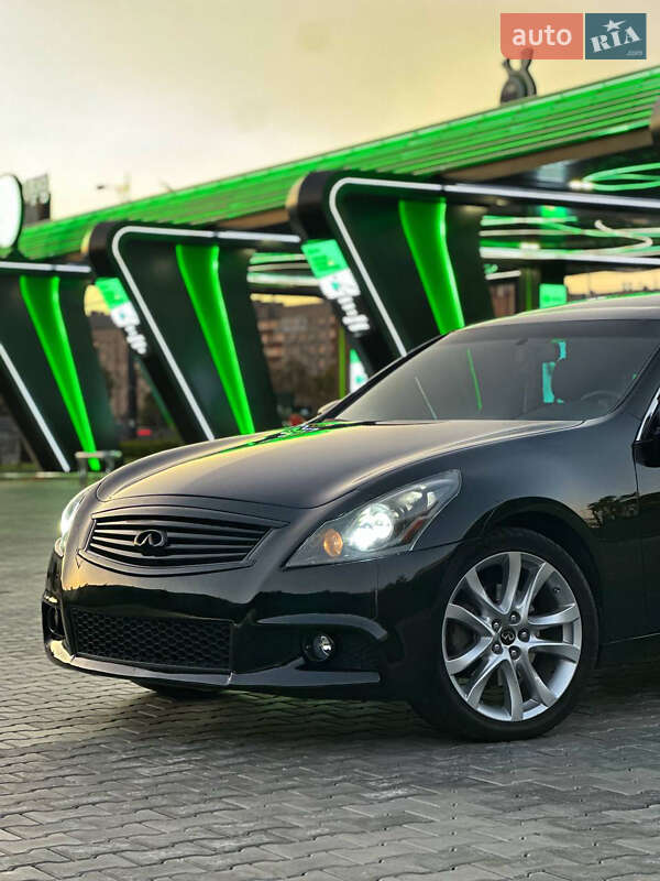 Седан Infiniti G37 2012 в Львове фото 3 Седан Infiniti G37 2012 в Львове