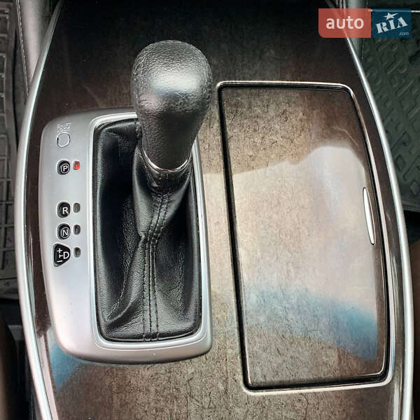 Позашляховик / Кросовер Infiniti JX35 2013 в Умані