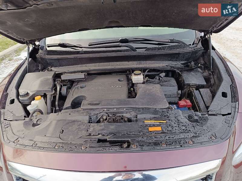 Позашляховик / Кросовер Infiniti JX35 2012 в Городку