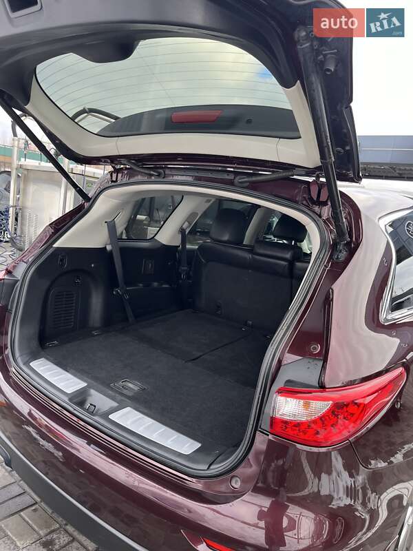 Позашляховик / Кросовер Infiniti JX35 2013 в Києві