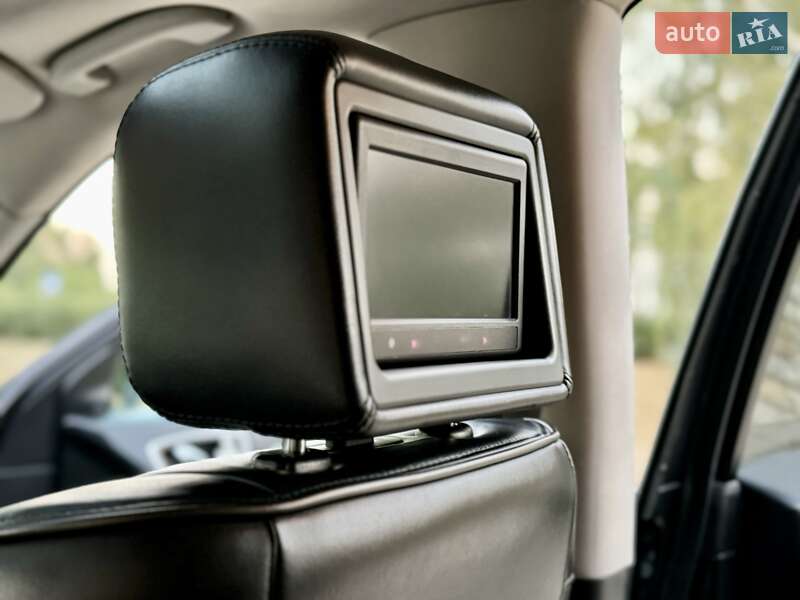 Внедорожник / Кроссовер Infiniti JX35 2013 в Киеве