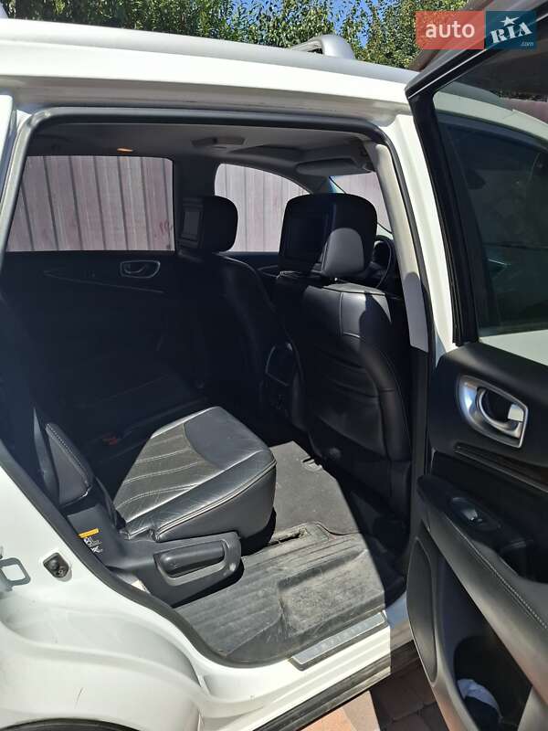 Внедорожник / Кроссовер Infiniti JX35 2013 в Белой Церкви