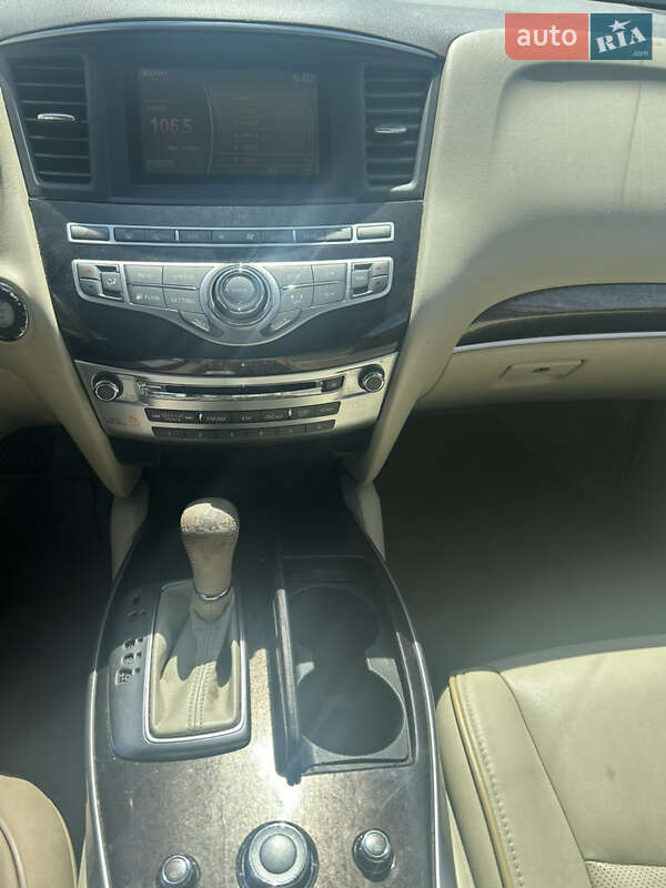 Внедорожник / Кроссовер Infiniti JX35 2013 в Киеве