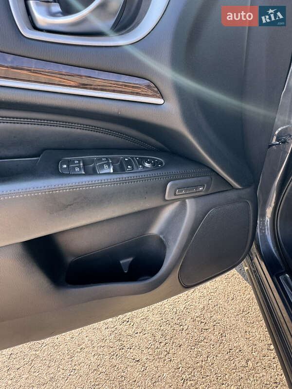 Позашляховик / Кросовер Infiniti JX35 2013 в Львові