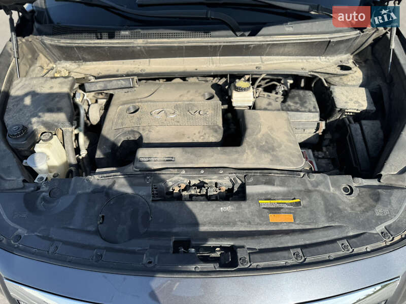 Позашляховик / Кросовер Infiniti JX35 2013 в Львові