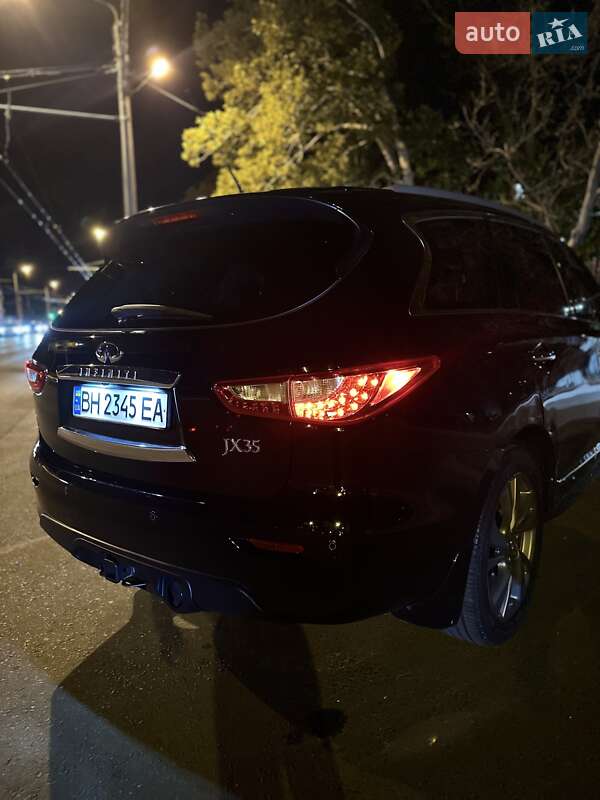 Позашляховик / Кросовер Infiniti JX35 2012 в Одесі