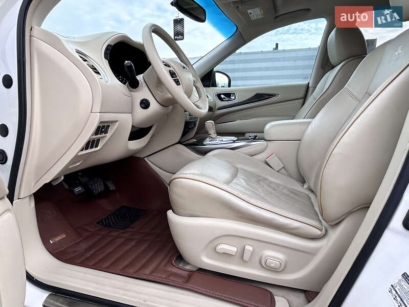 Внедорожник / Кроссовер Infiniti JX35 2013 в Житомире