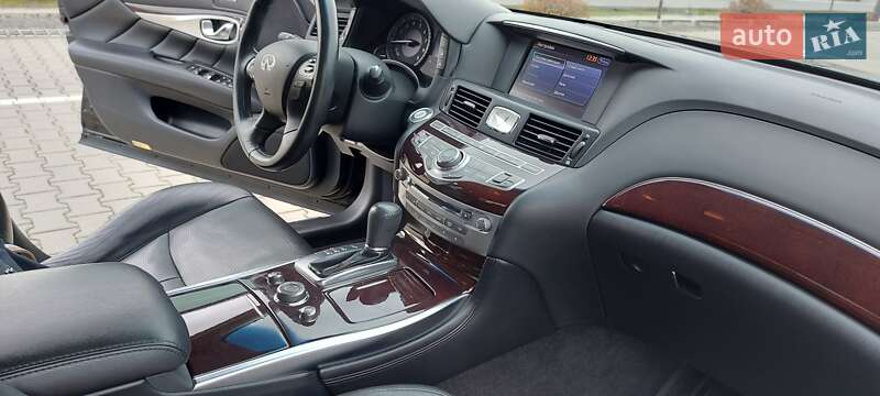 Седан Infiniti M25 2012 в Киеве
