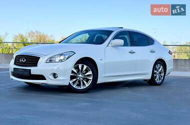 Infiniti M25 2012 Infiniti M25 2012