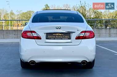 Седан Infiniti M25 2012 в 