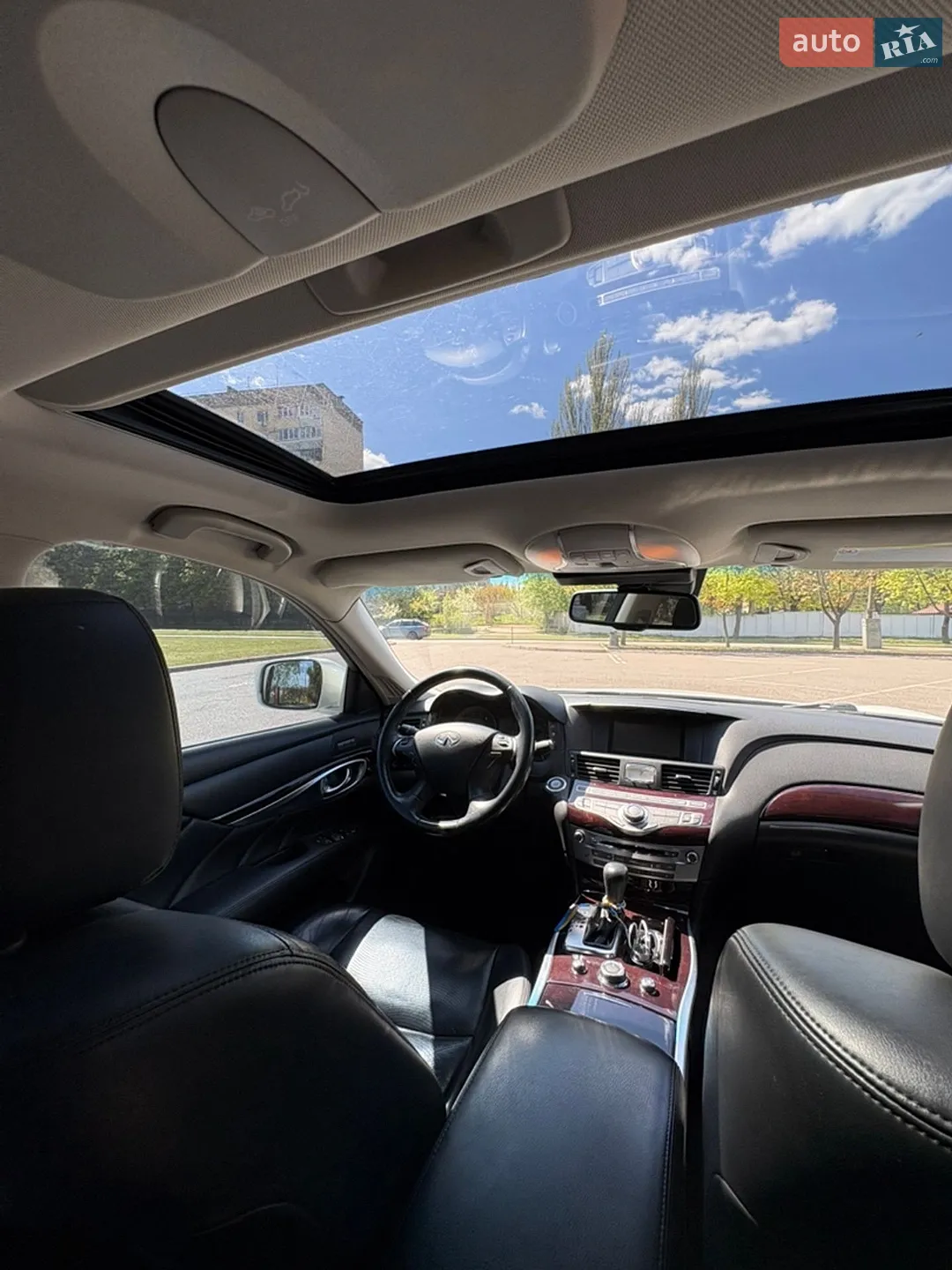 2013 Infiniti M - мініатюра 15