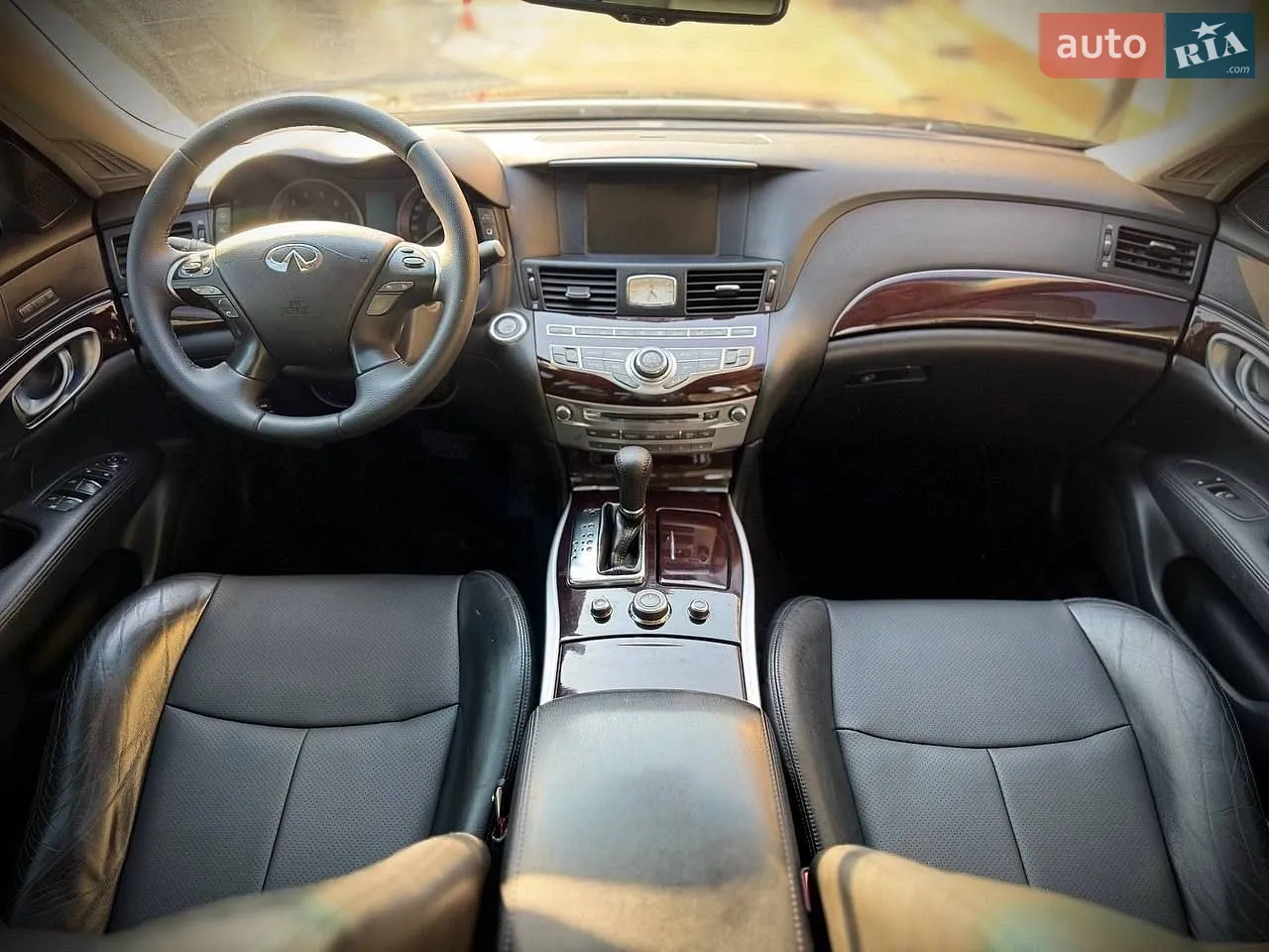 2012 Infiniti M - мініатюра 8