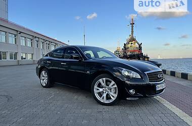 Седан Infiniti M30 2013 в Одесі