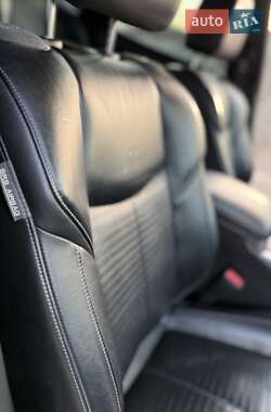 Седан Infiniti M30 2010 в 