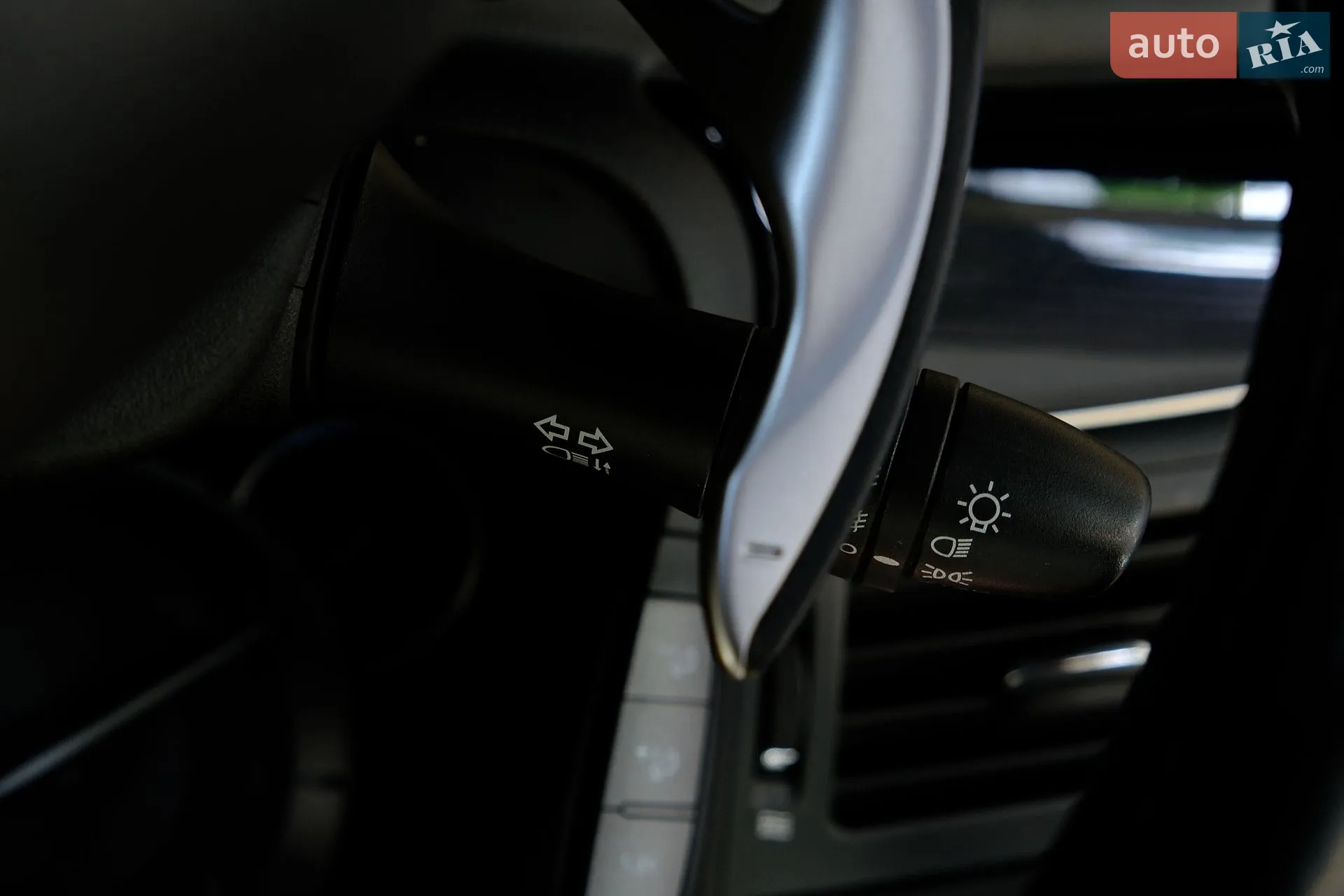 2013 Infiniti M - мініатюра 22