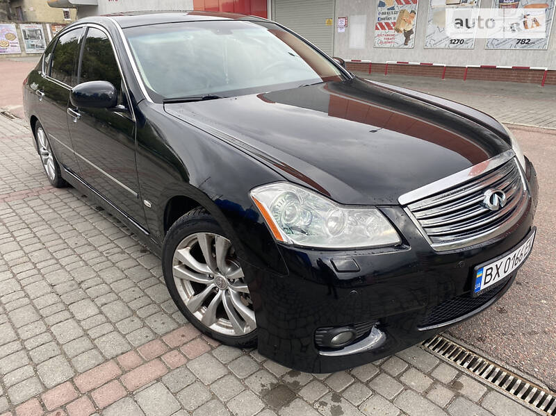 Седан Infiniti M35 2008 в Трускавці