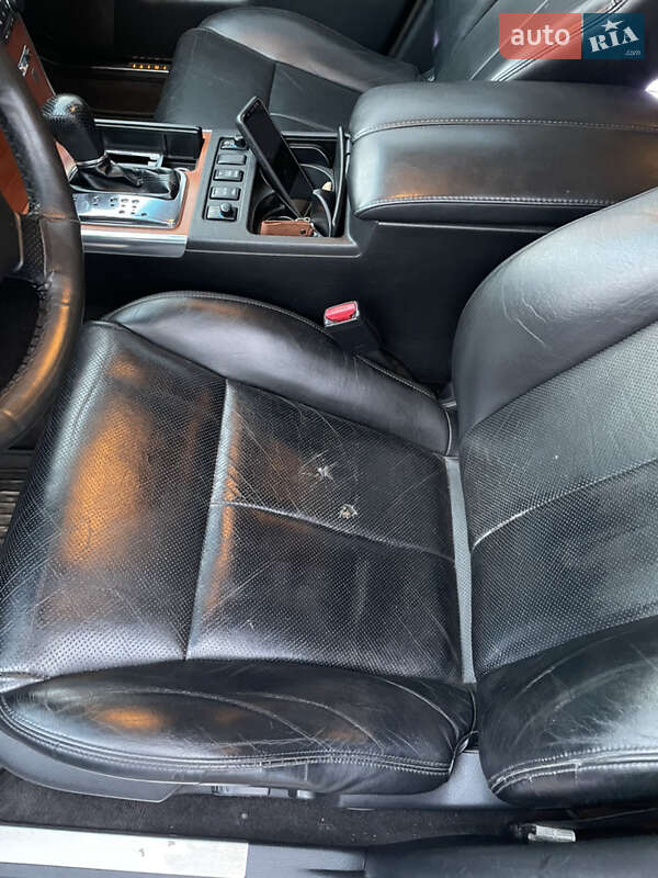 Седан Infiniti M35 2007 в Валках