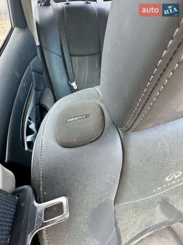 Седан Infiniti M35 2011 в Одессе