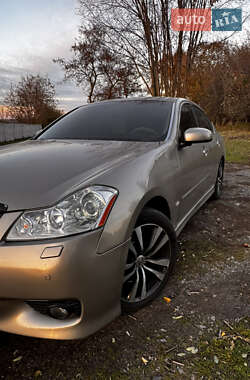 Седан Infiniti M35 2008 в Лубнах