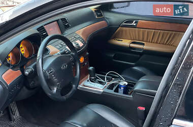 Седан Infiniti M35 2005 в 