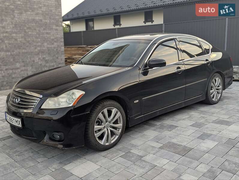 Седан Infiniti M35 2008 в Трускавці