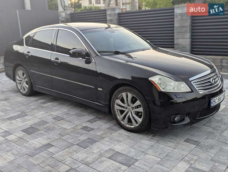 Седан Infiniti M35 2008 в Трускавці