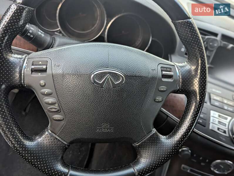 Седан Infiniti M35 2008 в Трускавці