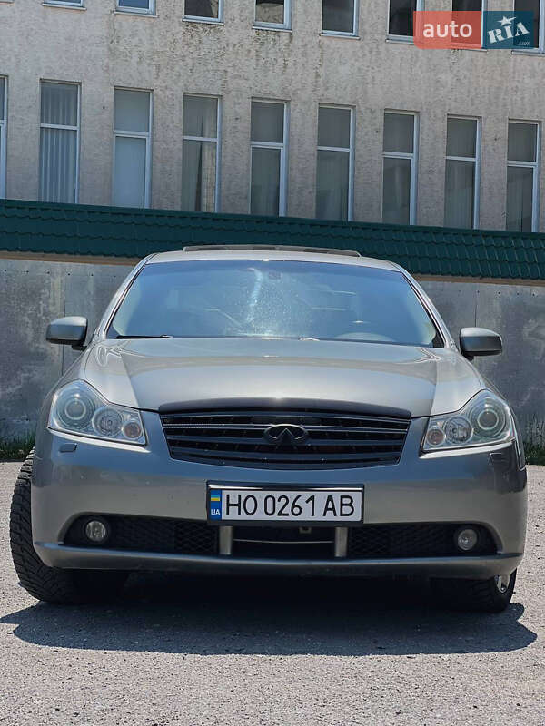 Infiniti M35 2007