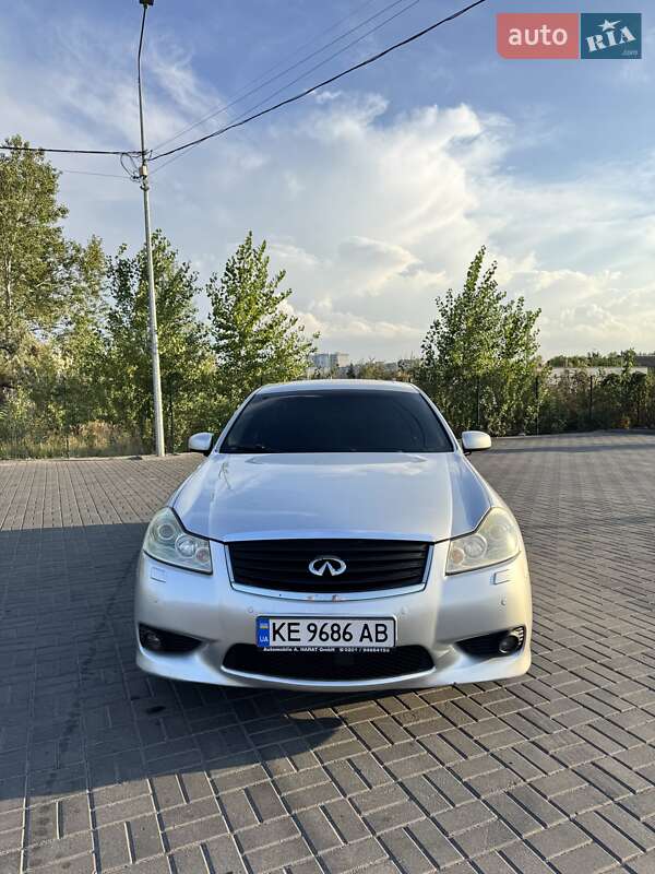 Седан Infiniti M35 2008 в Дніпрі