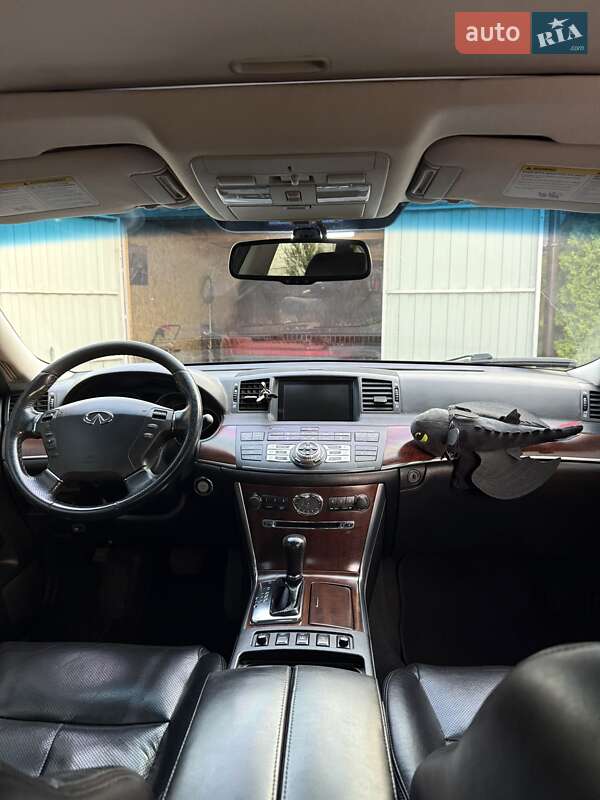 Седан Infiniti M35 2008 в Дніпрі