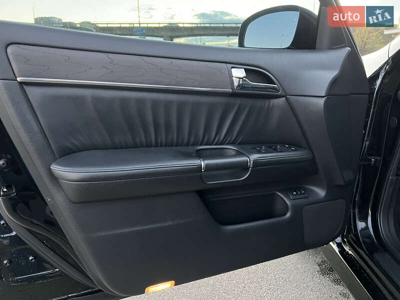 Седан Infiniti M35 2008 в Киеве фото 27 Седан Infiniti M35 2008 в Киеве