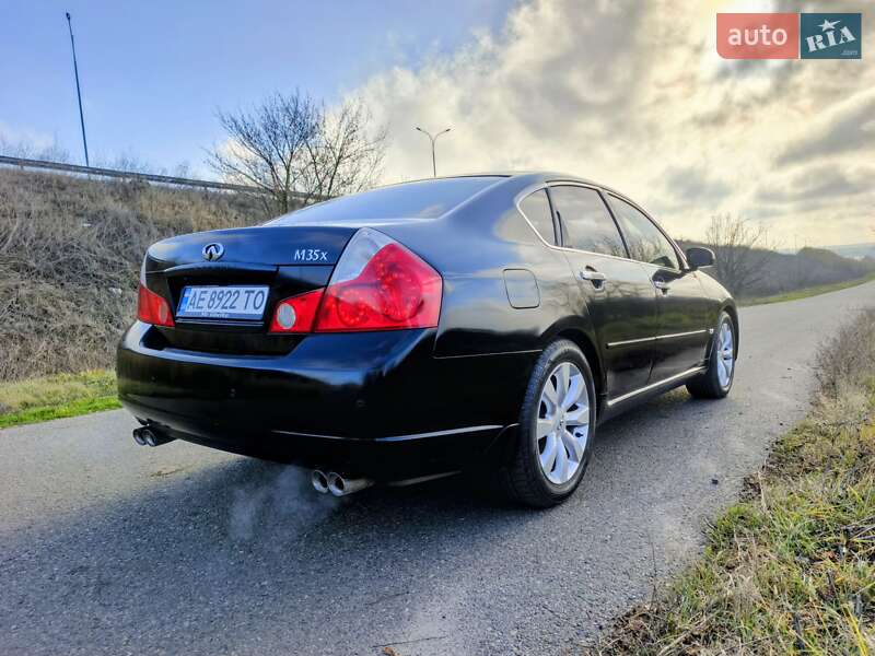 Infiniti M35 2007