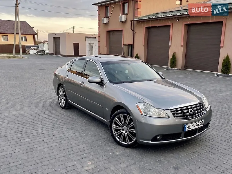 Infiniti M35 2006