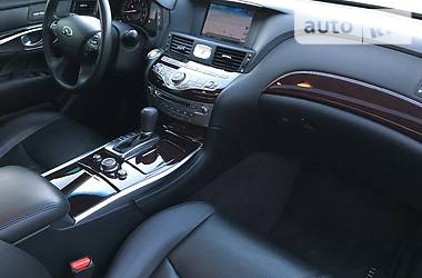 Седан Infiniti M37 2013 в 