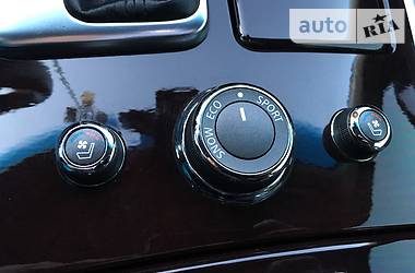 Седан Infiniti M37 2013 в 