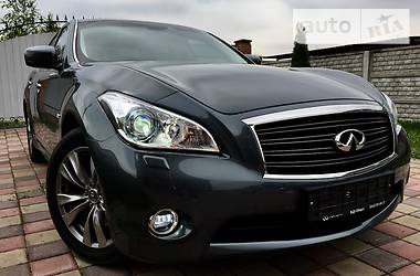 Седан Infiniti M37 2013 в 