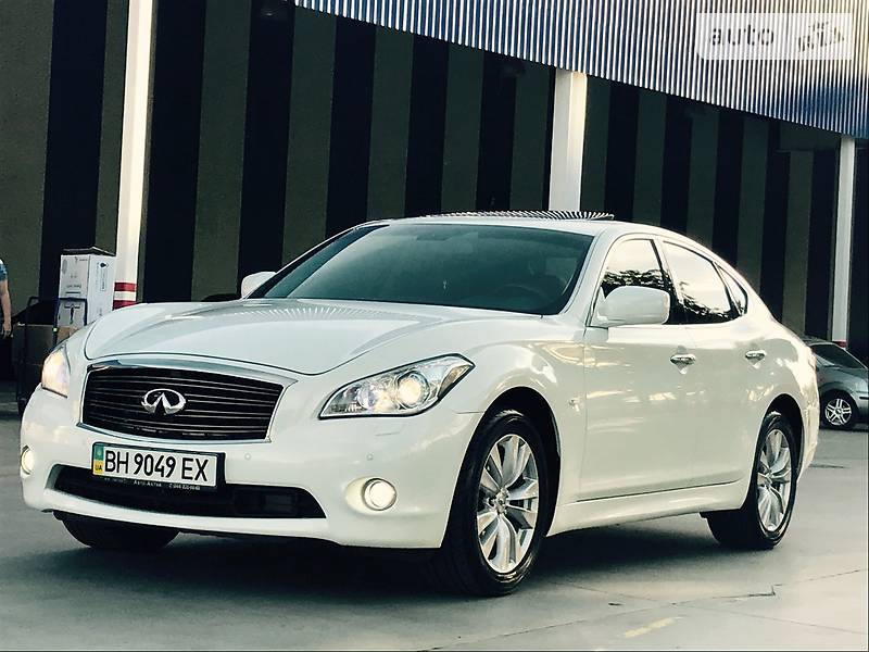 Седан Infiniti M37 2012 в Одессе