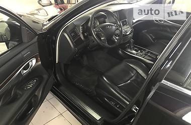 Седан Infiniti M37 2013 в 